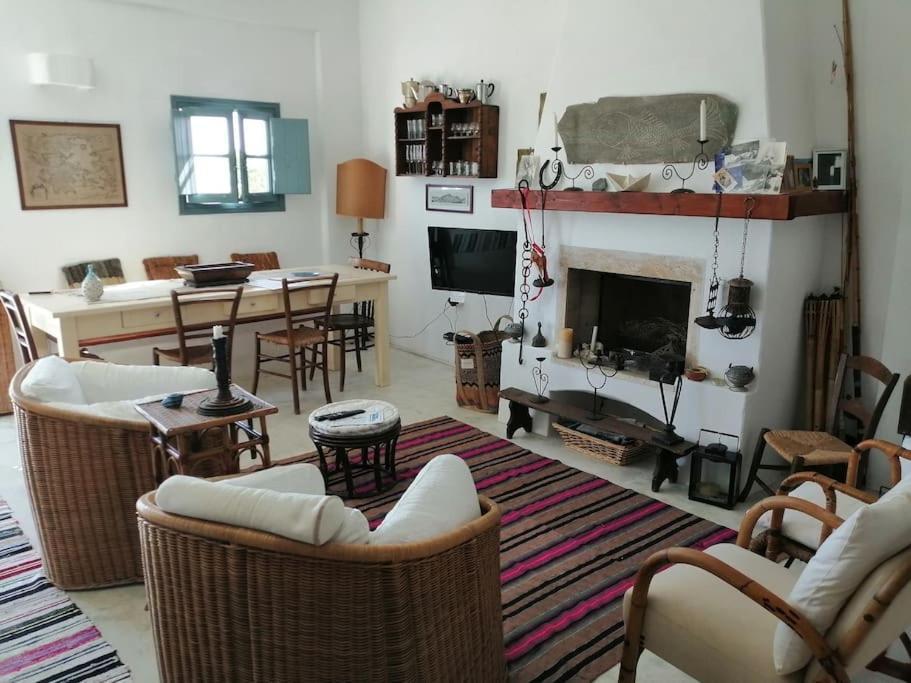 Casa Dei Melograni At Vourlidia Leros Βίλα Βρομόλιθος Εξωτερικό φωτογραφία